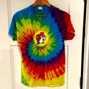Buc-ees M sized tshirt #IYKYK